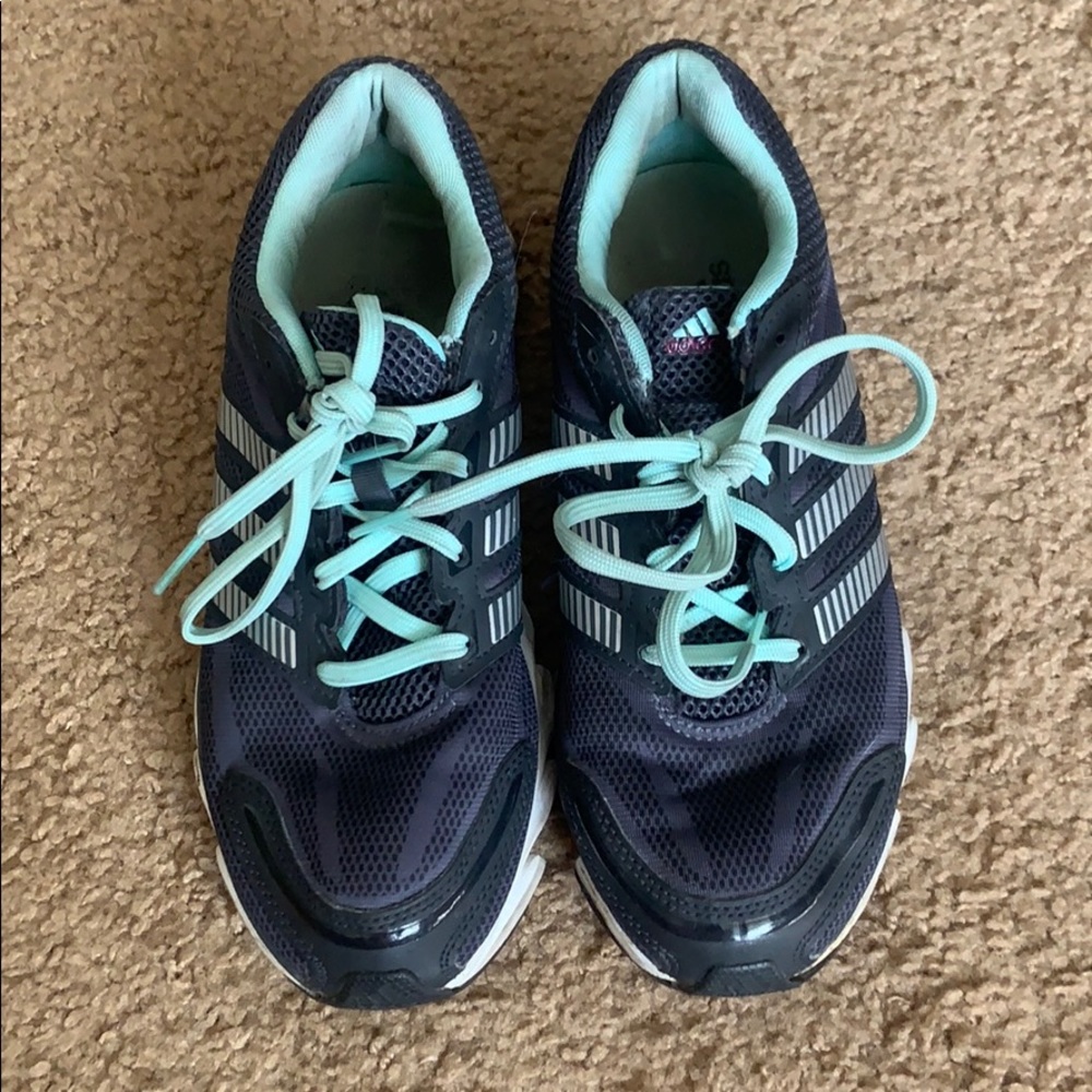 Adidas Sneakers